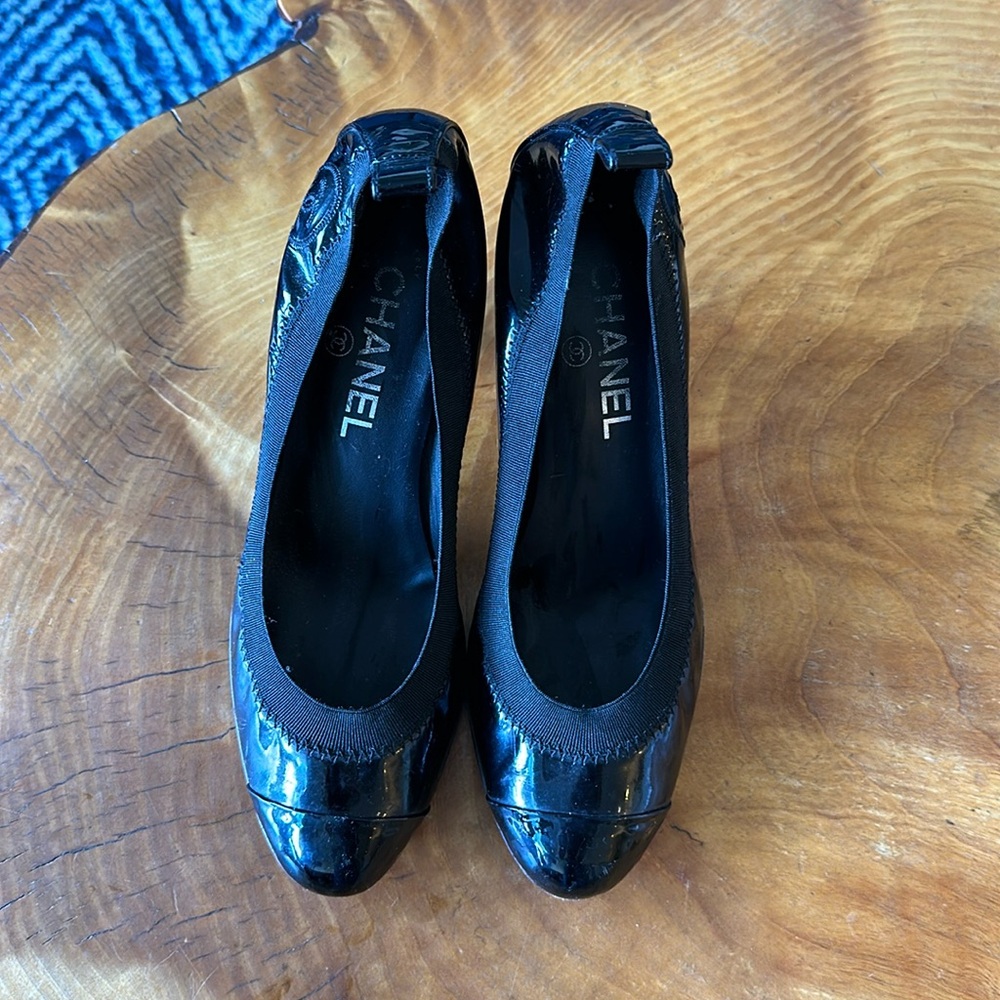 Chanel shoes size 37 black